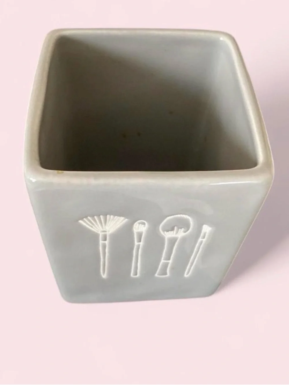 Rae Dunn makeup brush holder